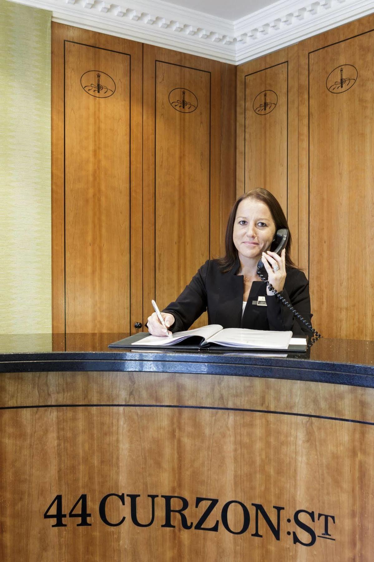 44 เคอร์ซัน สตรีท บาย แมนสเลย์ เซอร์วิซ อพาร์ตเมนต์ Aparthotel ลอนดอน ภายนอก รูปภาพ